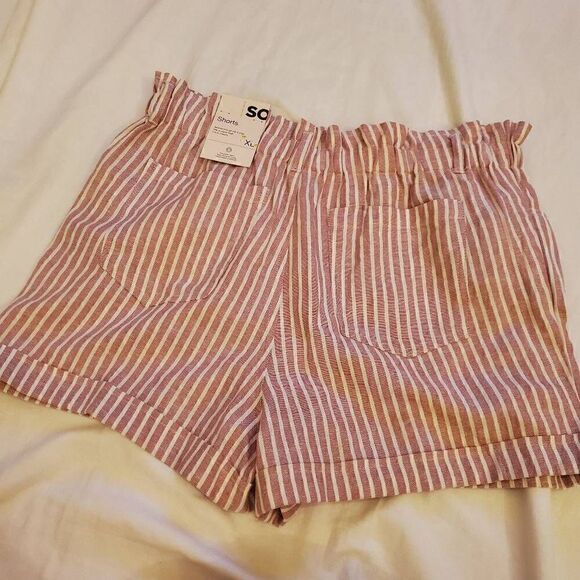 NWT S.O. Pink and white stripe shorts XL - Picture 7 of 9